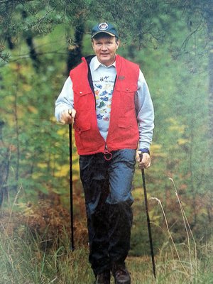 Tuomo Jantunen sauvakävelemässä vuonna 1997