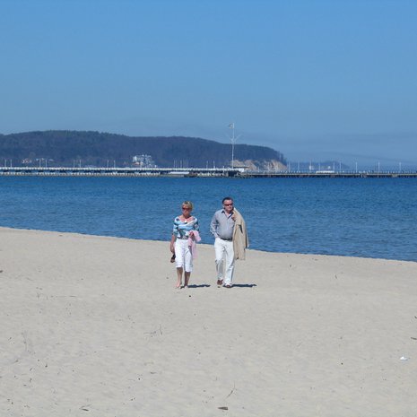 Sopotin hiekkarannalla riittää tilaa.