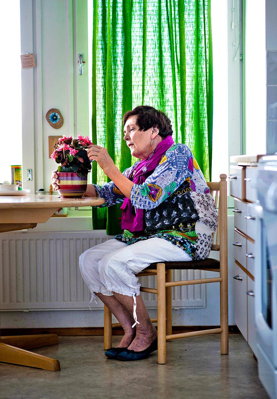 Parkinson-yhdistyksestä Liisa on löytänyt samanhenkistä seuraa.