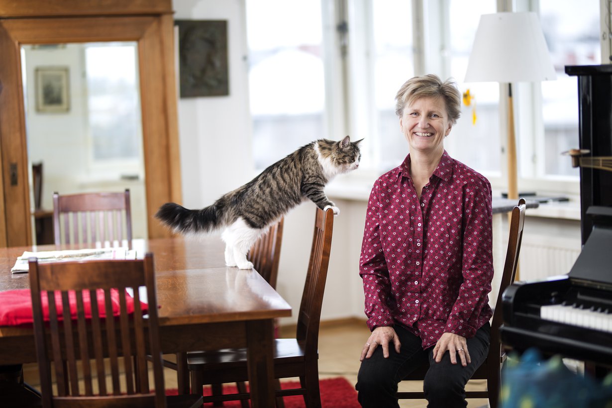 Minna Lindgren on toimittaja, kirjailija ja mediayrittäjä. Hän on yksi ET-lehden kolumnisteista.