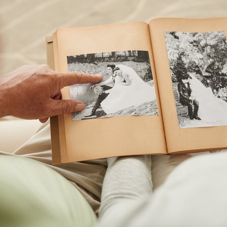 Kaiva esiin vanhat valokuvat! Kuvituskuva. 