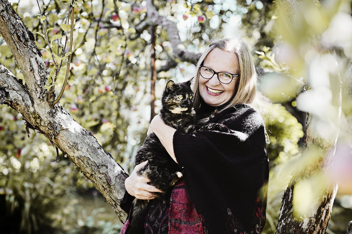 ”Lapsemme ovat arvostaneet sitä, että heidän ei sukujuhlissa tarvitse jännittää, miten minä ja heidän isänsä suhtaudumme toisiimme”, Onerva sanoo.