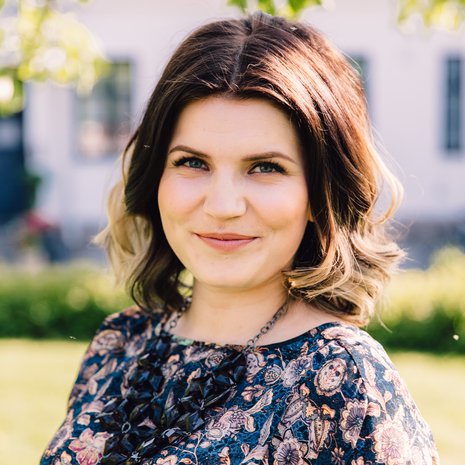 Suvi Teräsniska Vain elämää -ohjelman kuvauksissa. Suvi Teräsniska Vain elämää -ohjelmassa