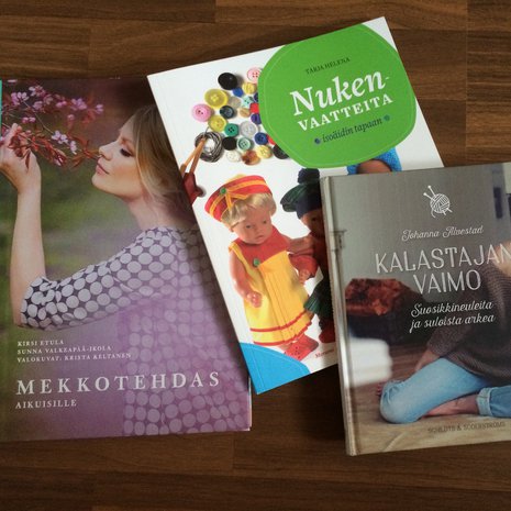 nukenvaatteet, mekkotehdas, kalastajan vaimo, käsityökirjat