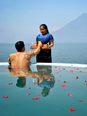 Paina nuolta oikealla kuvan päällä katsoessasi lisää kuvia.